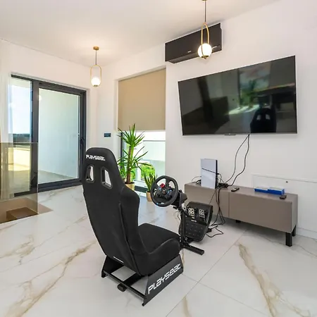 5 Bedroom Cozy In Dom wakacyjny