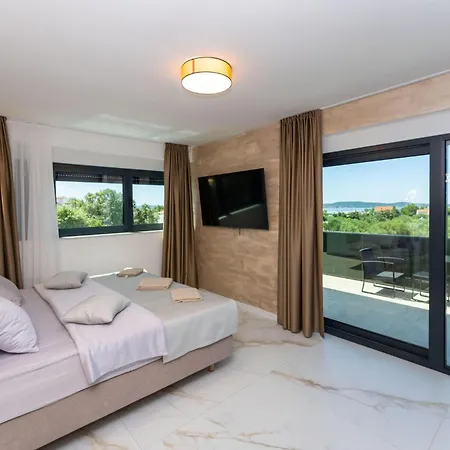 度假居 5 Bedroom Cozy In Sukošan